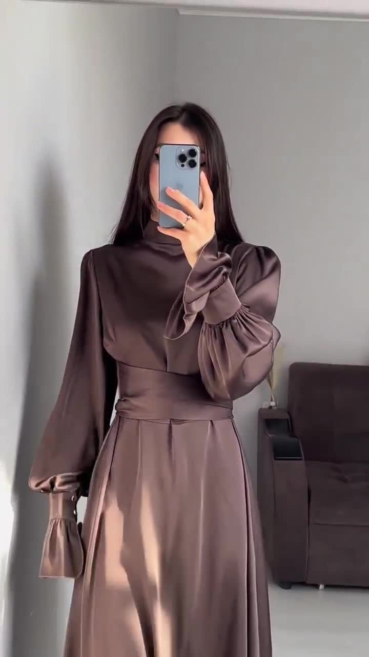 Round Neck High Waist Long Sleeve Women's Dress